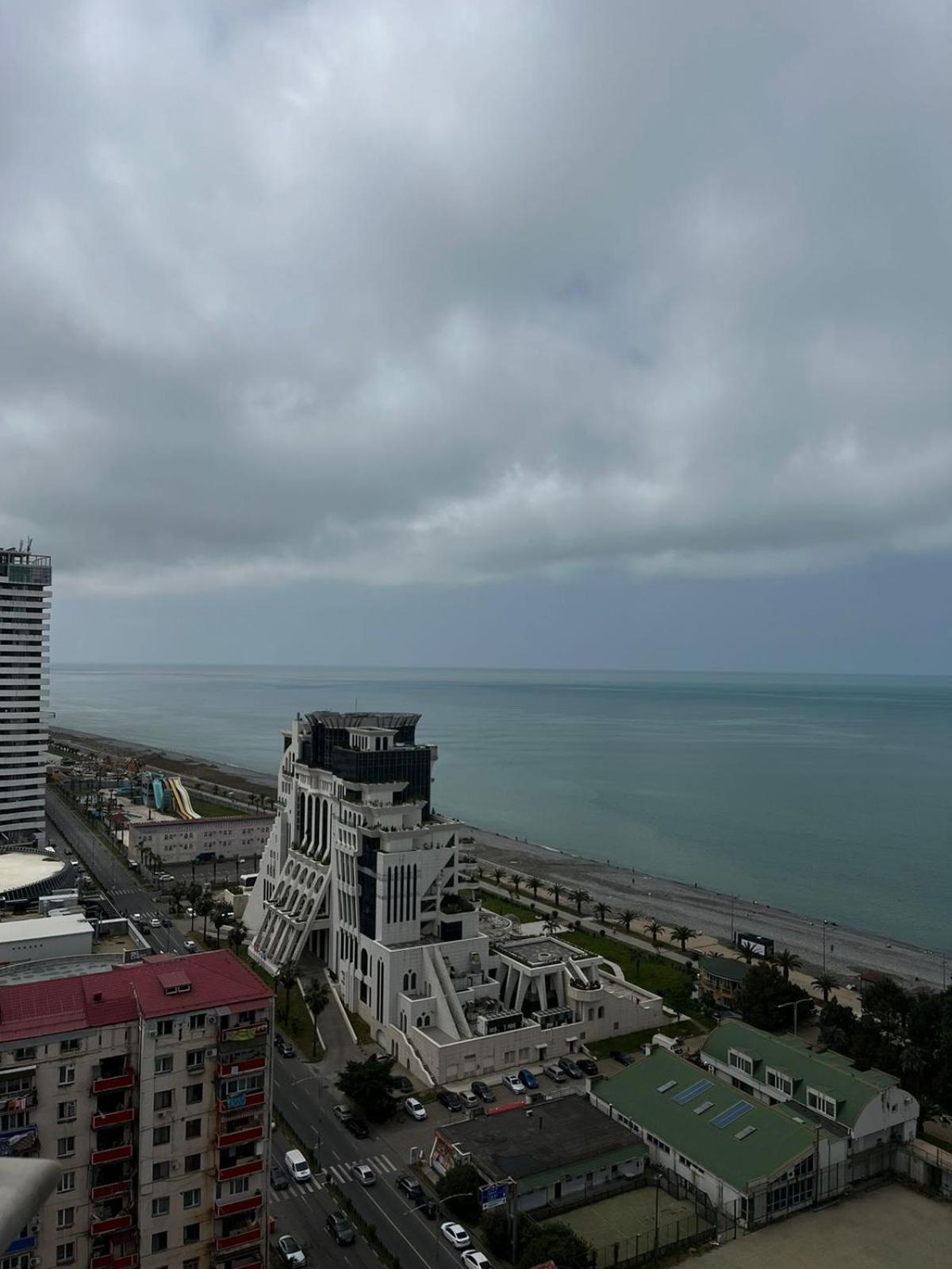 Holiday Premium Apartments Batum Dış mekan fotoğraf