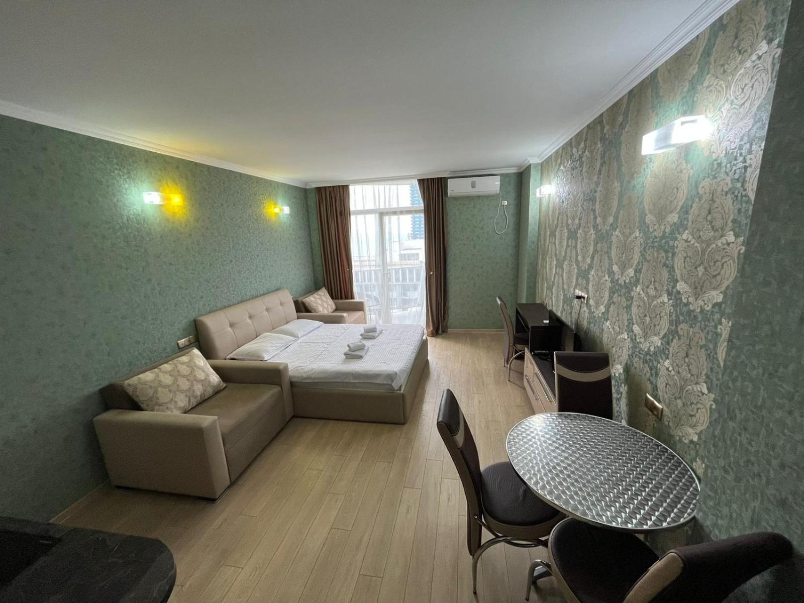 Holiday Premium Apartments Batum Dış mekan fotoğraf